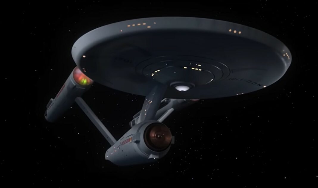 Die Brücke des Raumschiffs Enterprise virtuell erkunden