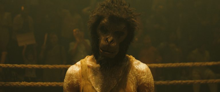 Monkey Man – Dev Patel mit vollem Einsatz vor und hinter der Kamera