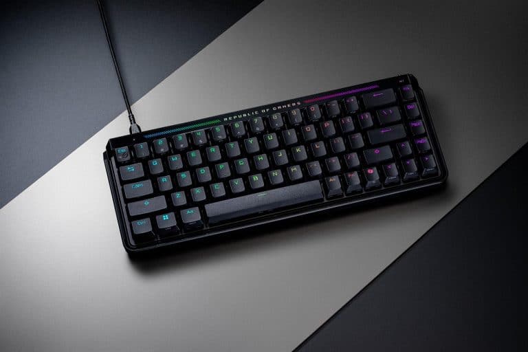 ASUS ROG präsentiert die Falchion Ace HFX