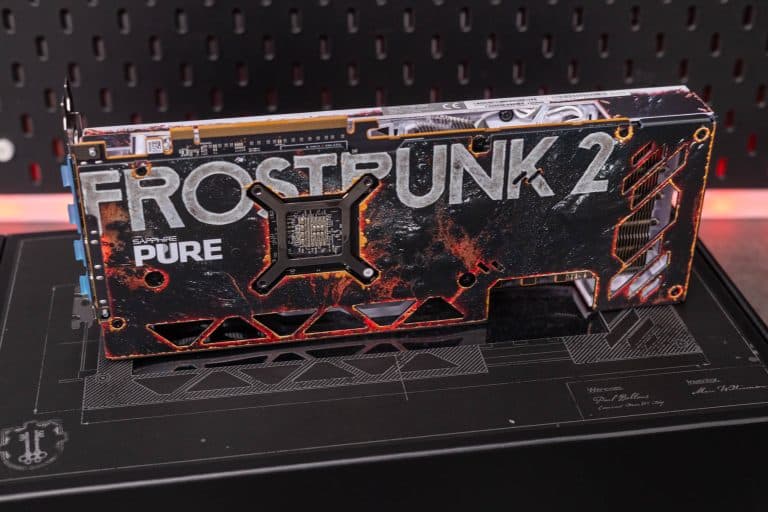 SAPPHIRE PURE AMD RADEON RX 7700 XT 12 GB Frostpunk 2 Edition – Test/Review