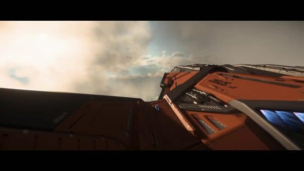 Star Citizen RSI Zeus fliegt aus den Wolken