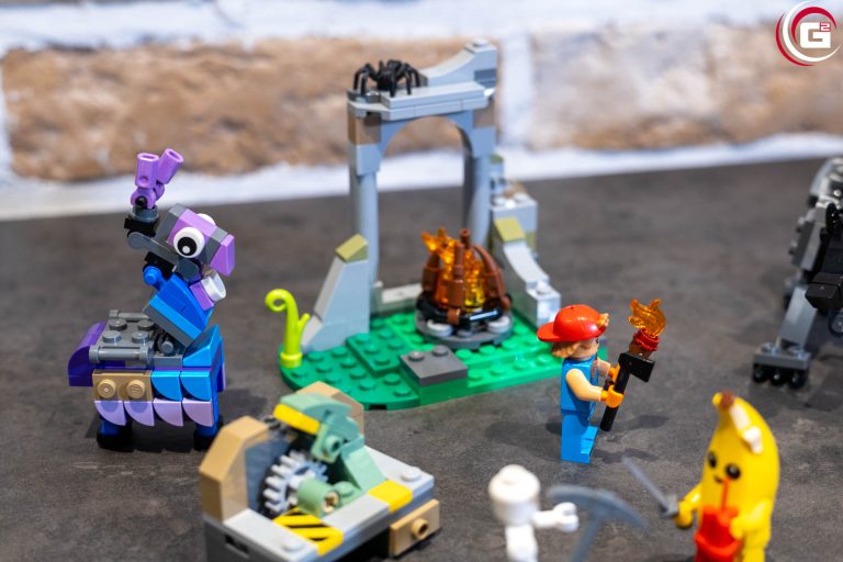 LEGO Fortnite 77075 – Das Lager von Schali und der Zündkerzenkünstlerin im Test