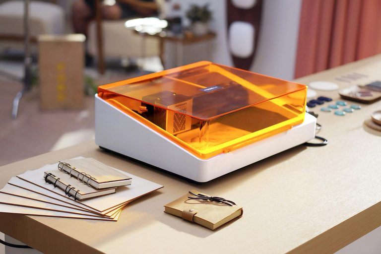 TOOCAA NOVA: KI-unterstützter Lasergravierer – jetzt bestellbar