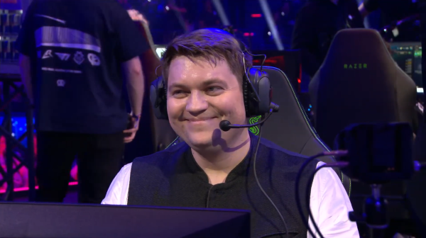 Das Bild zeigt Noway bei der Red Bull League of Its Own.