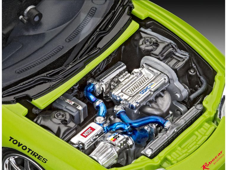 Revell feiert 25 Jahre Fast & Furious mit legendären Filmautos